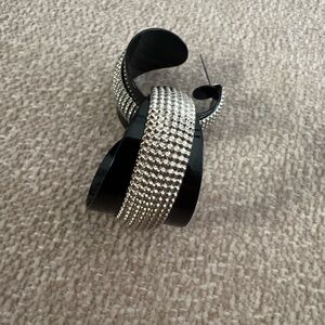 80s Vintage Black and Silver Hoop Earrings